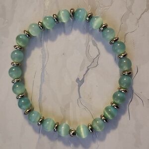 Handmade Green Cat's Eye Beaded Bracelet